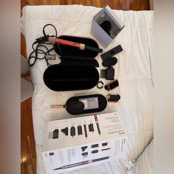 Dyson Air wrap Hair Styling Set in Pink - Picture 3 of 7